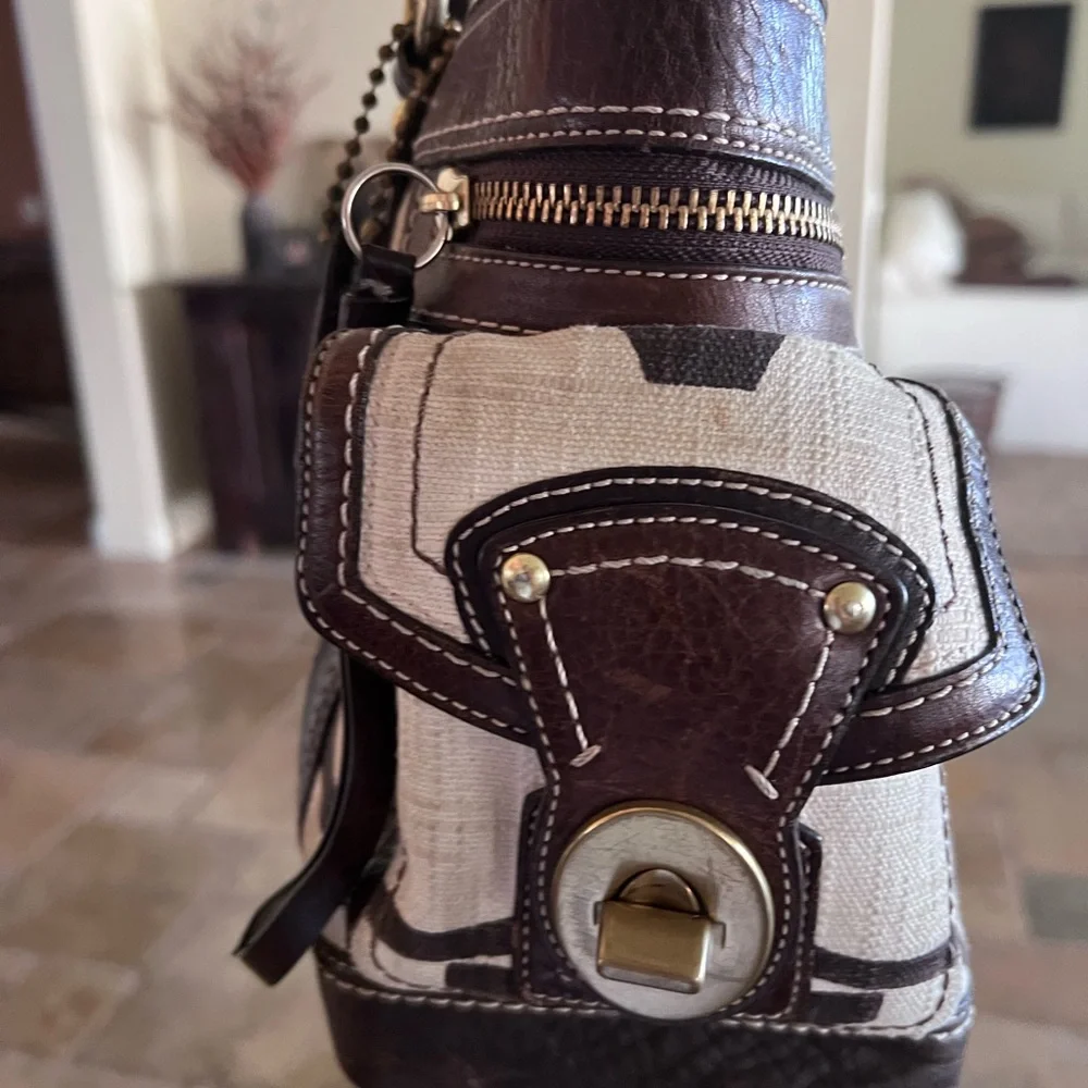 Coach Brown and Cream Shoulder Bag - Picture 4 of 7